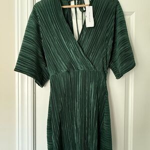 TOP SHOP brand Green Pleated mini Dress or long top beautiful for any event.